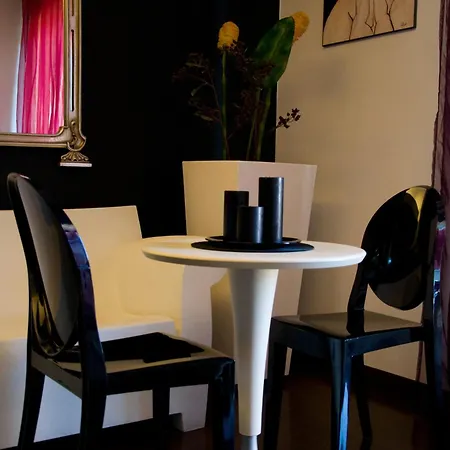 Nocleg ze śniadaniem Eh13 Luxury 4*