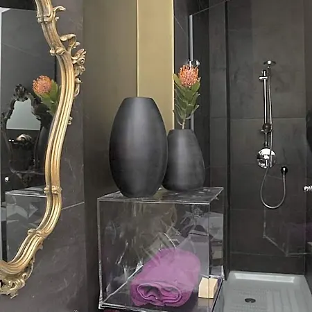 Alojamento de Acomodação e Pequeno-almoço Eh13 Luxury 4*
