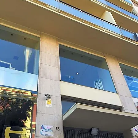 Eh13 Luxury 4* Catânia