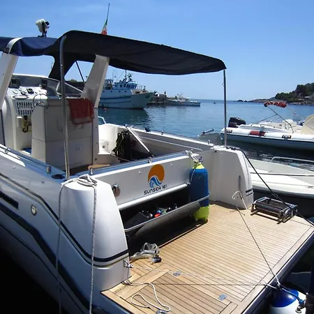 Eh13 Luxury Nocleg ze śniadaniem 4*