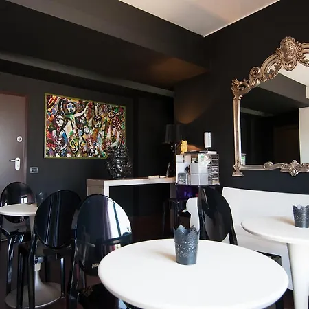 Eh13 Luxury Nocleg ze śniadaniem